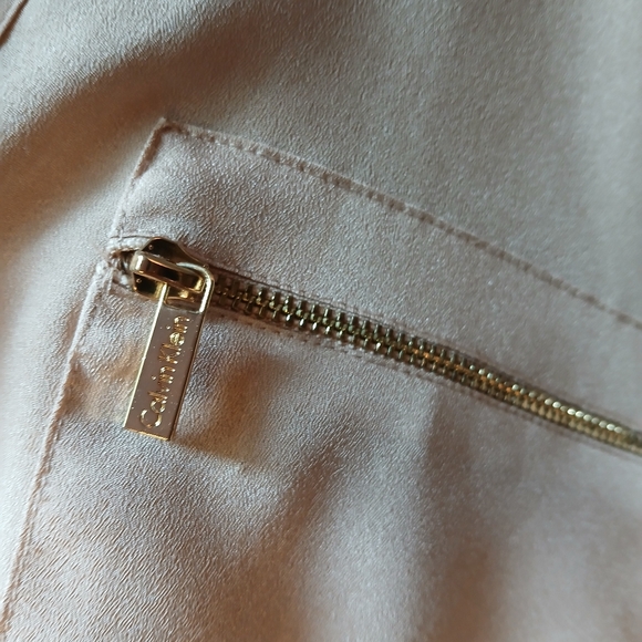 CALVIN KLEIN WOMEN'S TAN LONG SLEEVE TOP SIZE UNKNOWN I ASSUME A LARGE OR XL - Picture 4 of 5